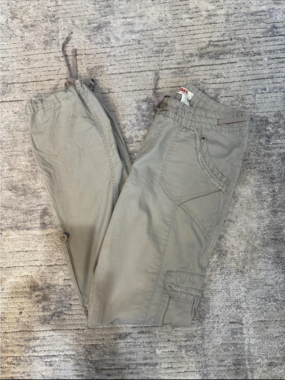 UNIONBAY Women's Low Rise Cargo Pants in Light Khaki